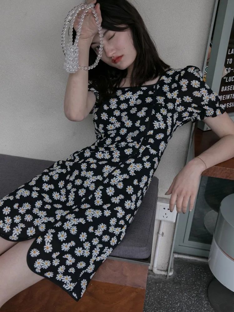 那些又纯又欲的奶猫系女生，都是怎么“装”出来的？