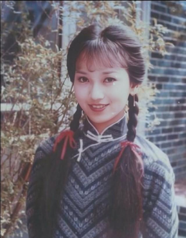 1980版上海滩赵雅芝26岁她饰演的冯程程因太美品质被忽略