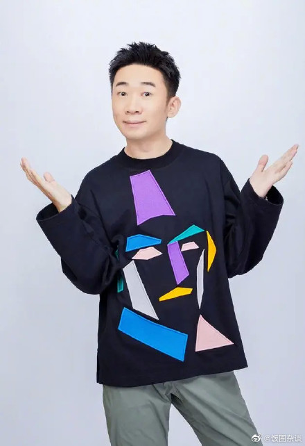 明星代言p2p暴雷事件有完没完?杨迪因其宣传的两款网贷app涉诈骗致歉