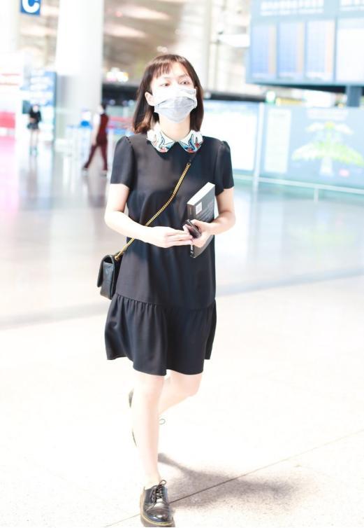 文淇自带少女感，连衣裙上配“抢眼”娃娃领，气质清纯有魅力