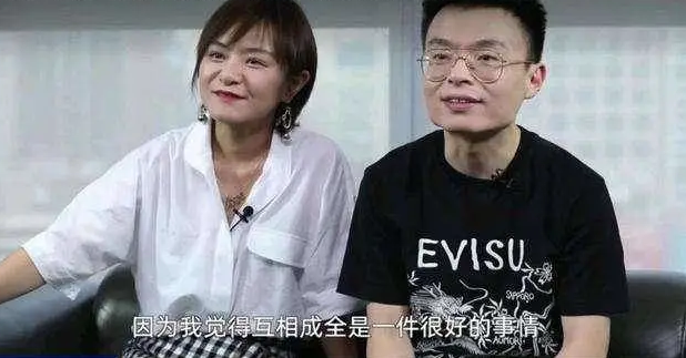 脱口秀一姐思文离婚丈夫程璐曾为她台前转幕后还一手成就了她