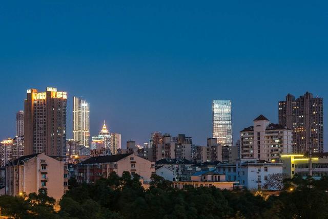 苏州经济总量占江苏_2021江苏苏州图片(3)