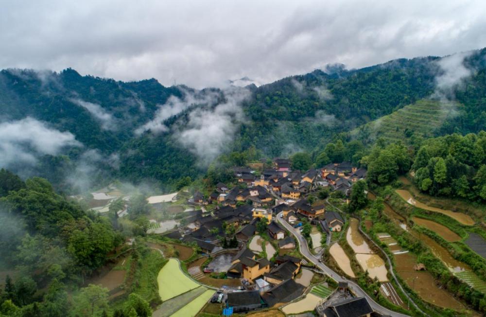 中国日报丨湖南十八洞村的精准脱贫故事