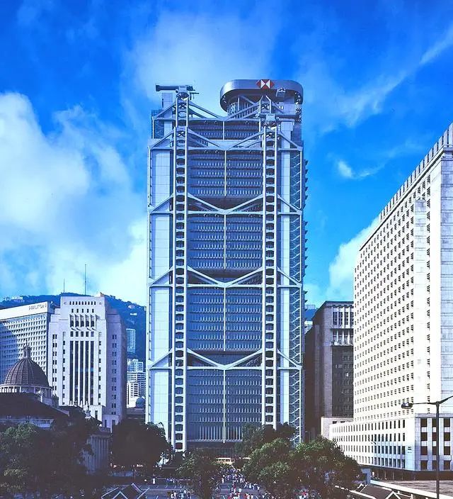 建筑史上革命性的高科技摩天大楼:香港汇丰银行大厦