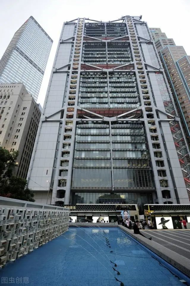 建筑史上革命性的高科技摩天大楼香港汇丰银行大厦