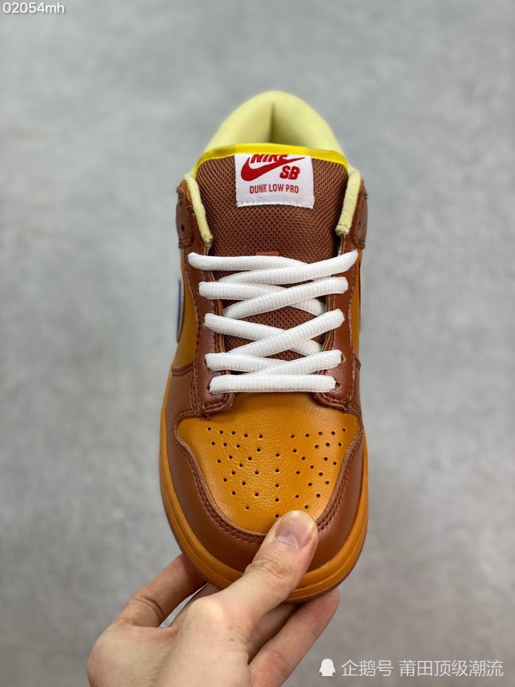 NikeSBDunkLow“咖啡色”联名扣篮系列