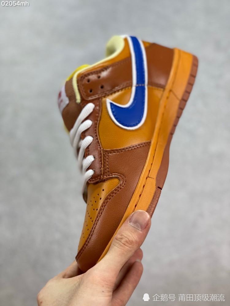 NikeSBDunkLow“咖啡色”联名扣篮系列