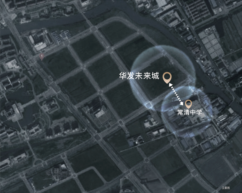 再来看, 与华发·未来城一路之隔的,便是近年来南部新城热度居高不