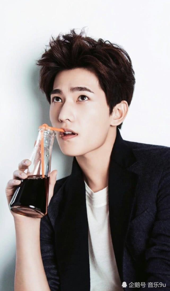 帅气的男明星杨洋