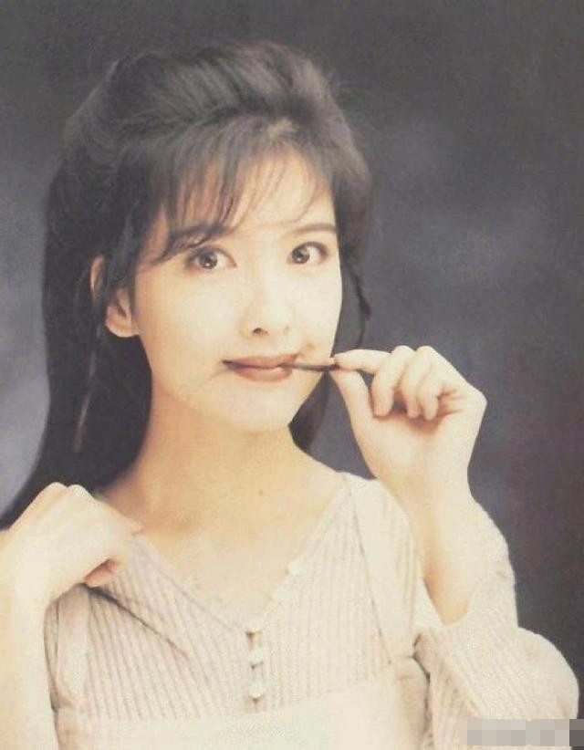 为什么"周慧敏"被称为"香港的玉女"?