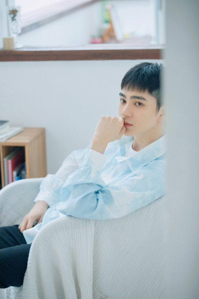 王术一青春环游记表现亮眼暖心男孩活力上线