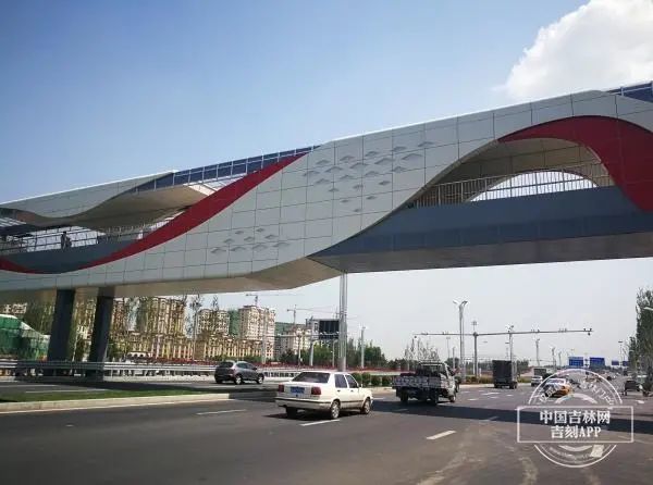 新建区有多少人口_北流隆盛镇有多少人口(2)