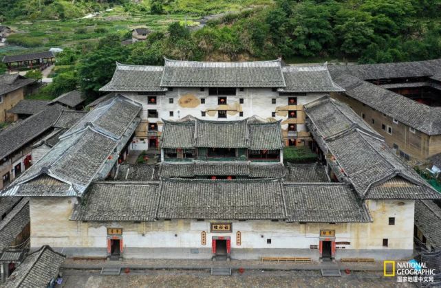 府第式方形土楼——福裕楼
