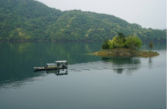 乌石镇有多少人口_湘潭县 就地旅游 成为市民出游新时尚(3)