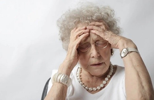 你以为高度近视只是看不清？易发三大并发症了解一下