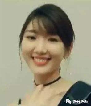 翻了100张照片，才发现她是贵圈换头最失败的女星
