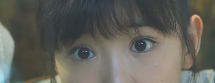 翻了100张照片，才发现她是贵圈换头最失败的女星