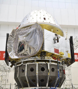 中国火星探测器传回首张地月合影,脱离地球引力加速