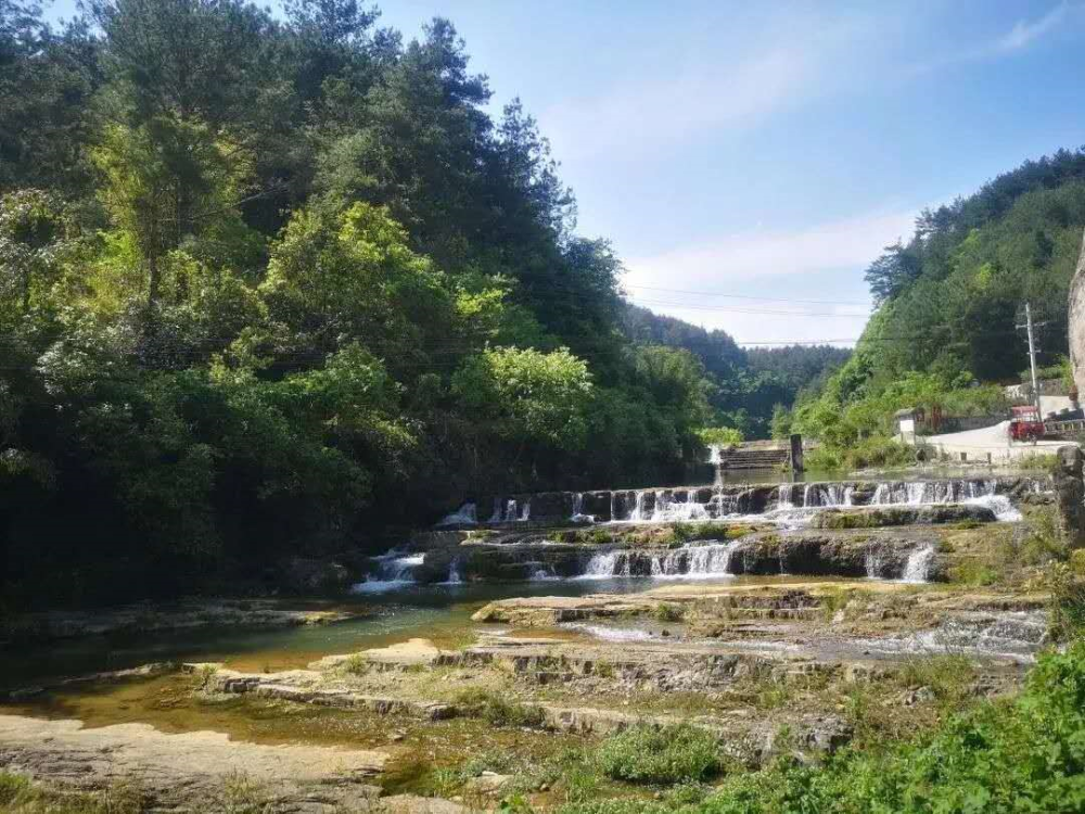 出发吧,去感受满满的民族风情乌当白水河沿途第三站:香纸沟香纸沟依山