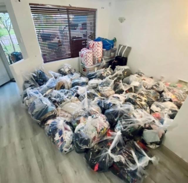 澳4个孩子的母亲任孩子乱扔衣物"堆成山",要用50个袋子重金清洗