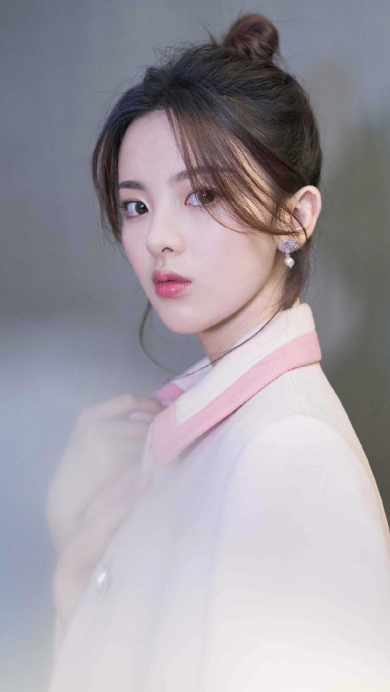 锦鲤杨超越壁纸:各自努力,顶峰相见,考试加油!