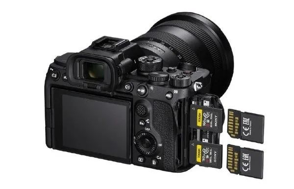 索尼全幅微单a7s iii:4k 120p视频不发热