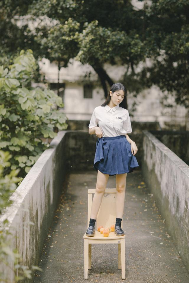 jk女孩的夏日写真干净如白纸