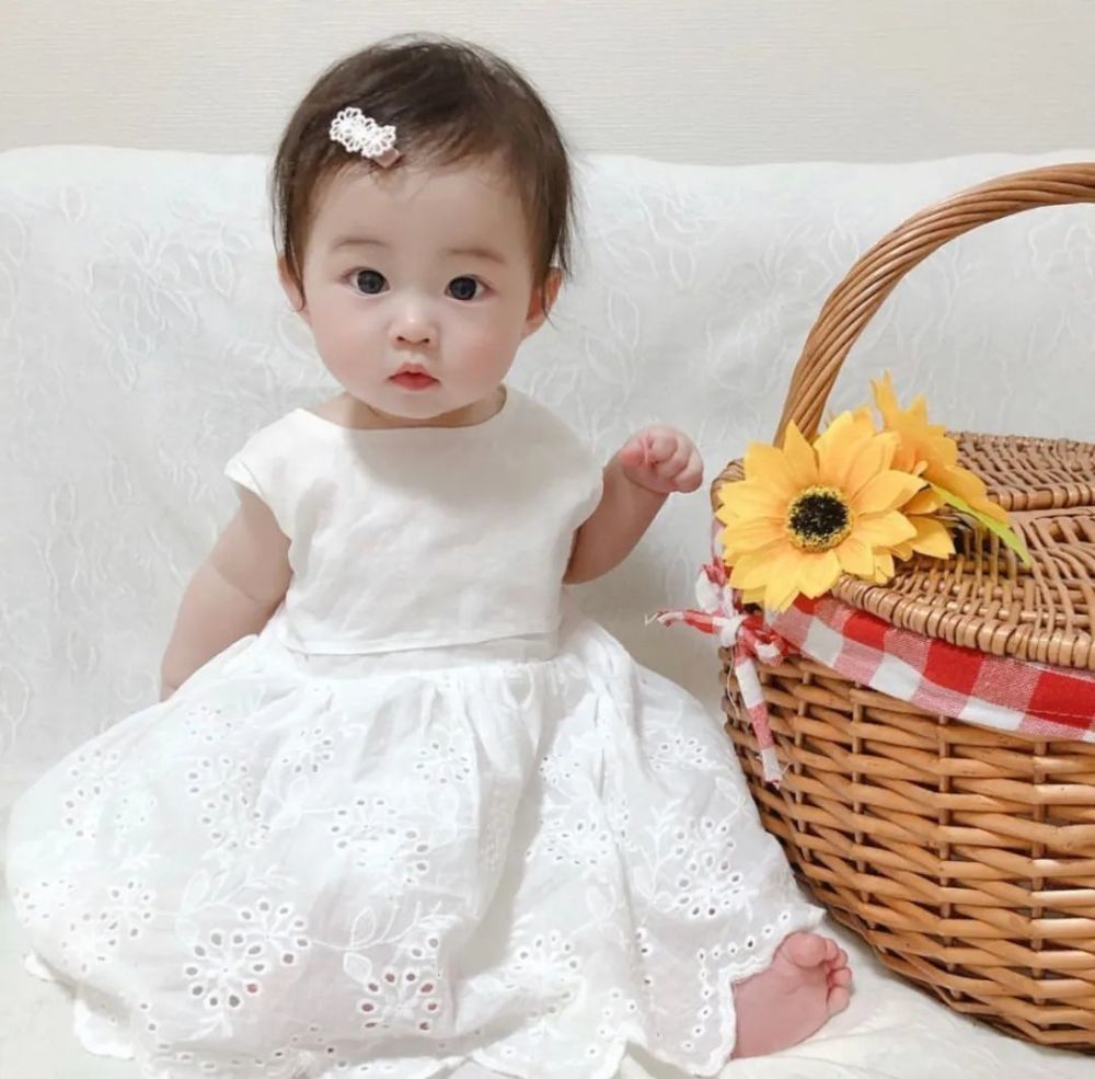 敢问哪个妈妈不想把自己的孩子打扮得漂漂亮亮的呢～ 小桃子还有各种