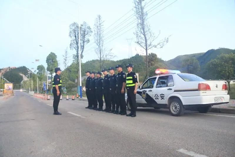 台江经济开发区"警企治安联防巡逻大队"正式成立