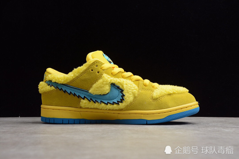 nike sb dunk low "跳舞小熊"黄蓝配色!