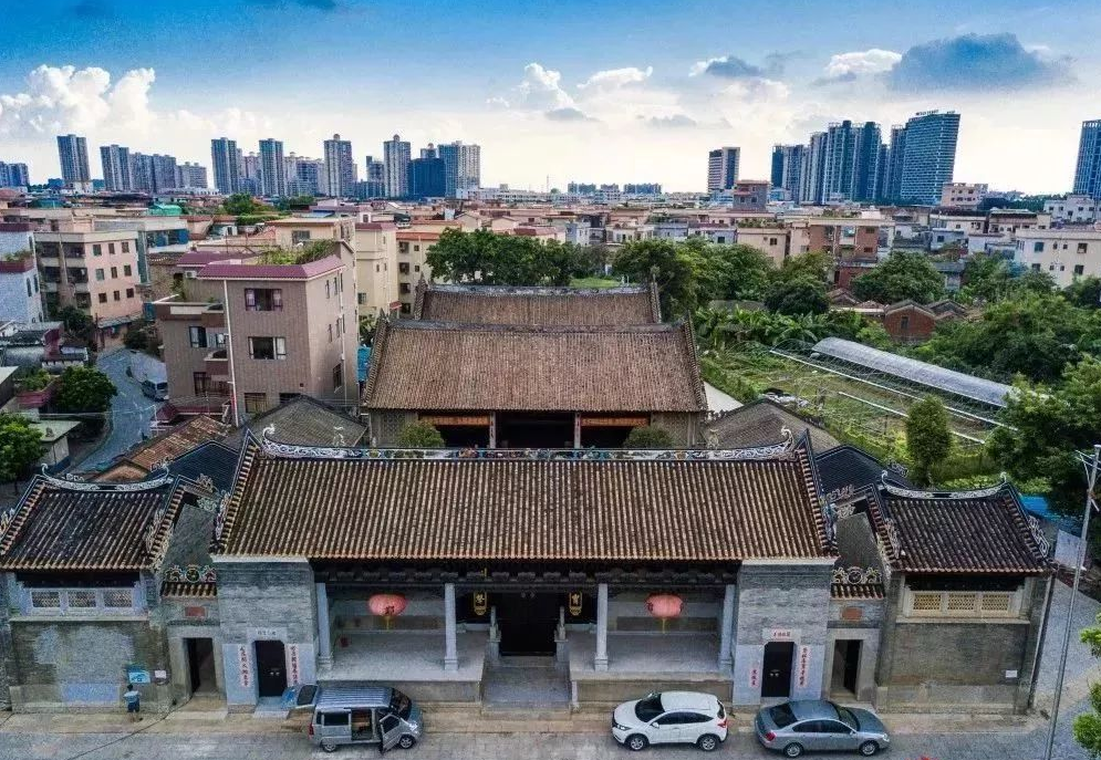 广东“最强”钉子户，与腾讯大楼面对面，屋主：谁敢拆就收购谁