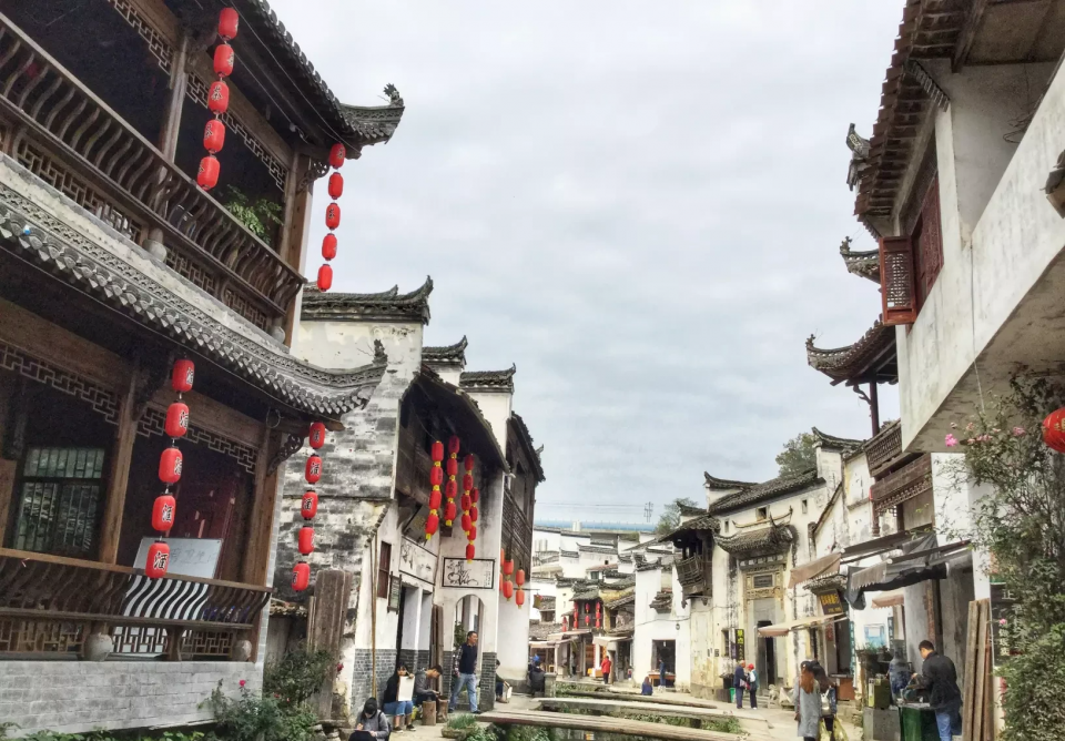 婺源人口结构_婺源油菜花图片(3)