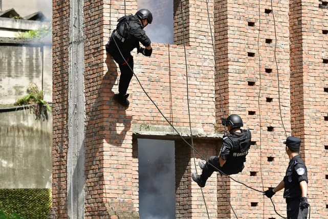 战训|酷暑至、练兵时！重庆特警吹响实战练兵号角