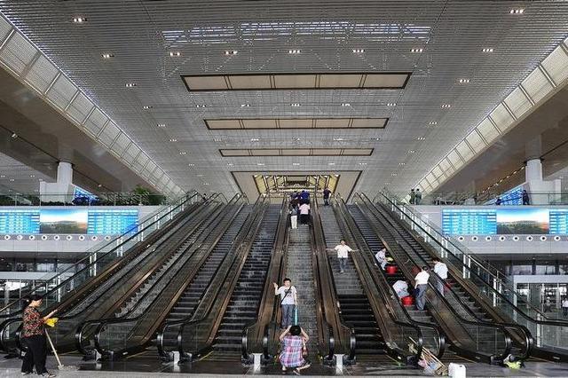 江苏“最豪华”的火车站，斥资300亿打造，规模比南京站大6倍