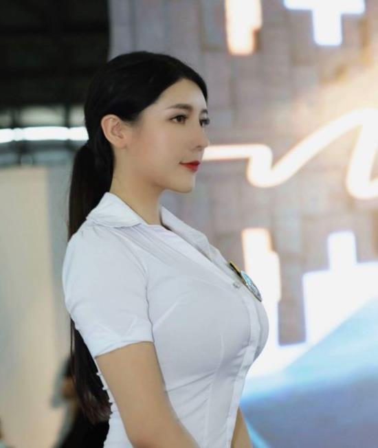 美女裁判刘太阳大火不是偶然,背后是高速发展的健身