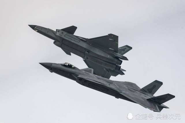 歼20飞行时间被严格限制超过10小时必须返航是发动机问题吗