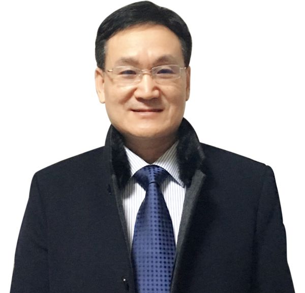 副主任医师,副教授张汉臣流派小儿推拿传承人及代表人全国名老中医田