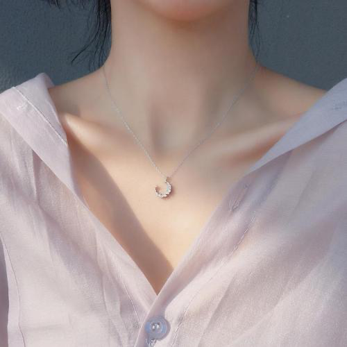 无锁骨、不夏天！想get倪妮同款锁骨？这7个体式一定要常练！