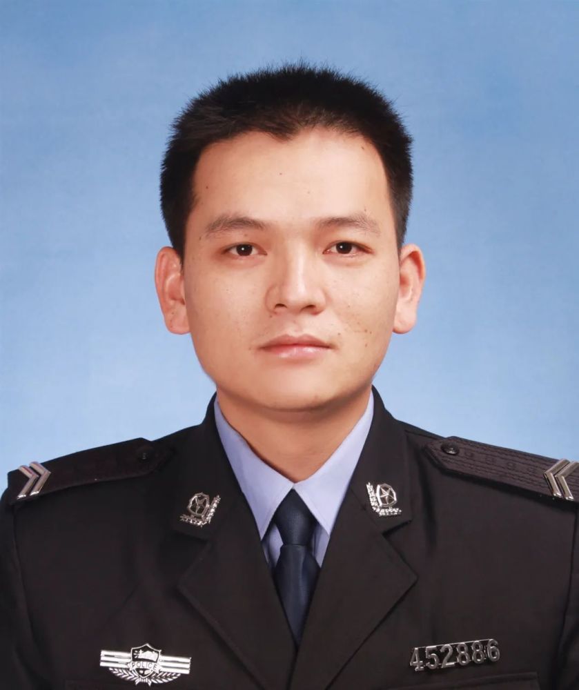 入伍时间:2010年12月 退役时间:2016年12月 原服役部队:75121部队