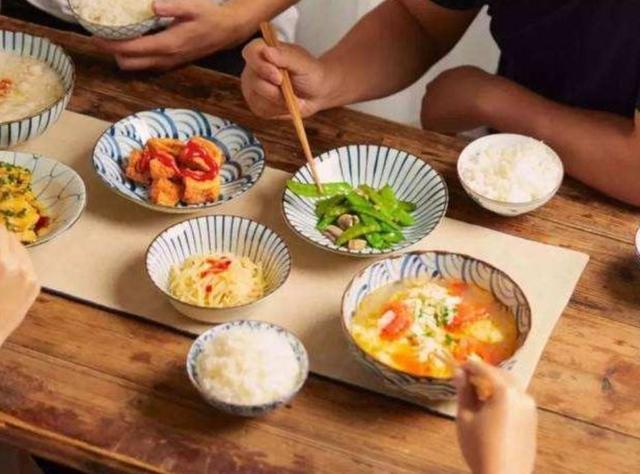 日本女性运动量少，为何身材保持非常好，主要是因为这三点