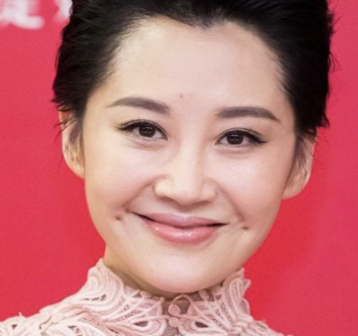 我们要说到的第一位女明星就是不老女神许晴,许晴的长相可以说是非常