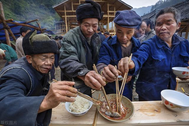 60年代的农村饭都吃不饱,为何让人怀念?老农民的话