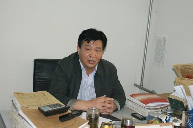 老总逃犯_抓捕逃犯(3)