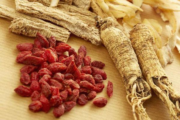 枸杞养生，懂得食用收获3个好处，3类人乱吃，或让疾病来袭