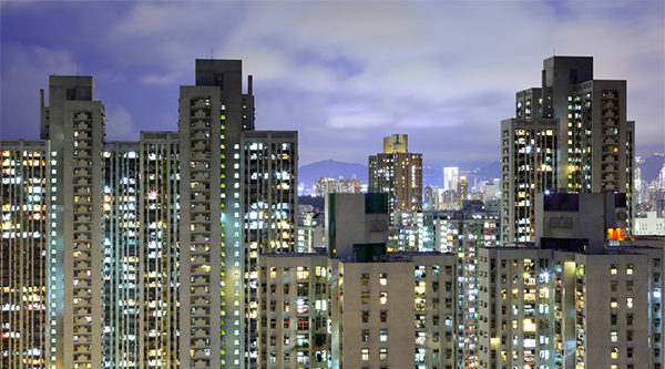 断崖式下跌！深圳楼市新政下成交量腰斩，中介生存冷热不均