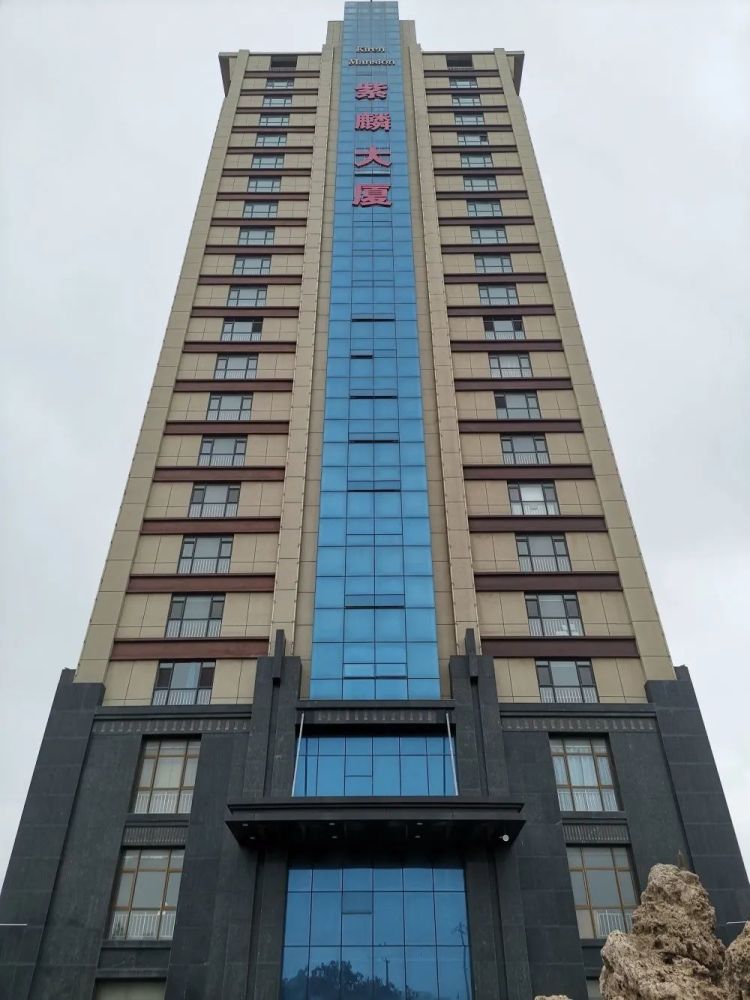 8月8日金冠体育杯莱州市首届爬楼梯大赛来了