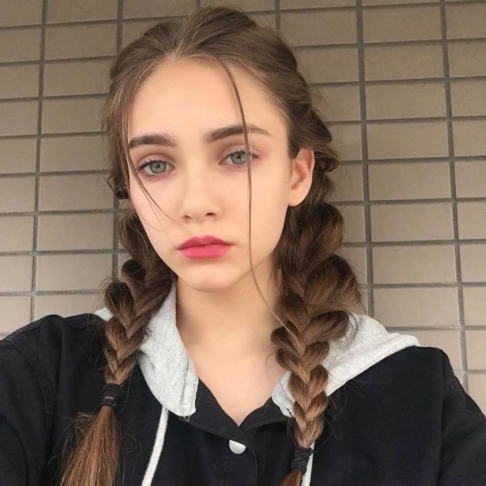 美丽无死角的女孩，都把发型换成了这些样子