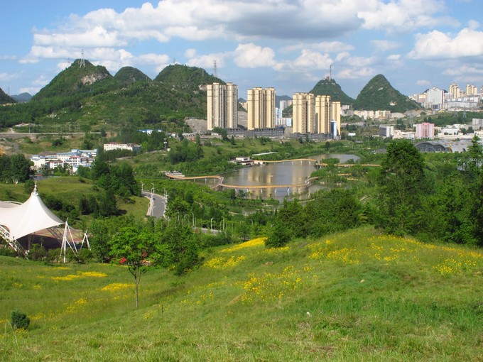 我国“最适合”避暑的10座城市，“北国春城”上榜，其中有你家吗