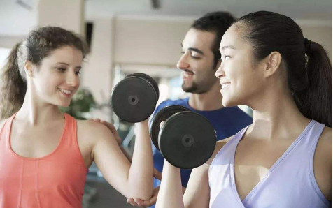 为何中国美食五花八门，美国却普遍比我们胖？原来如此