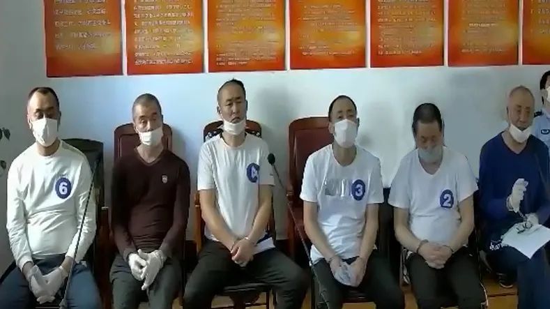 于德久等八人恶势力集团犯罪一案一审宣判